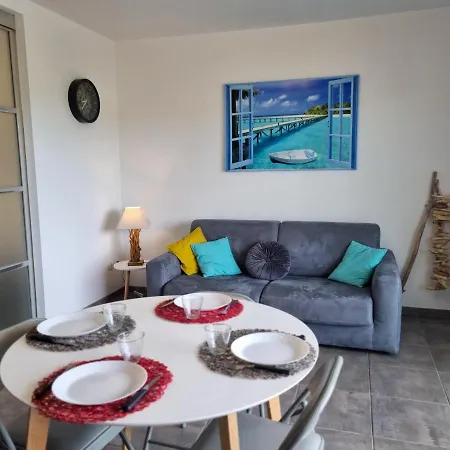 La Cabane Mathchlohome ~ 10 Min A Pied De L'ocean Apartment